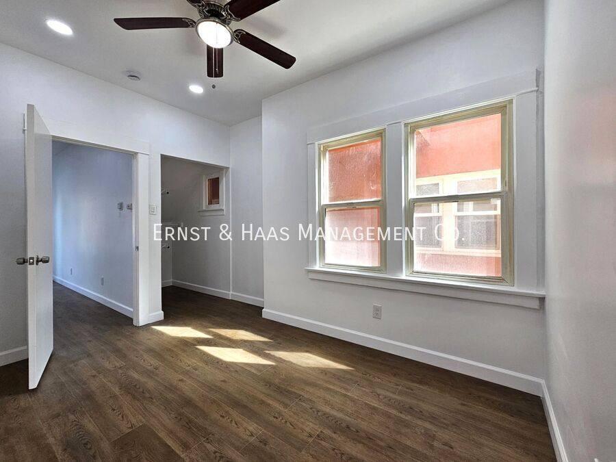 Apartment for rent at 33 Orange Ave #2, Long Beach, CA 90802