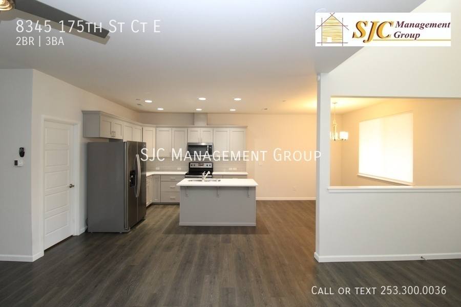 Townhouse for rent at 8345 175th St Court E, Puyallup, WA 98375