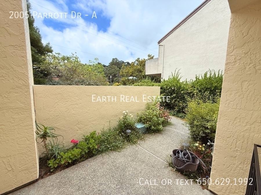Townhouse for rent at 2005 Parrott Dr #A, San Mateo, CA 94402
