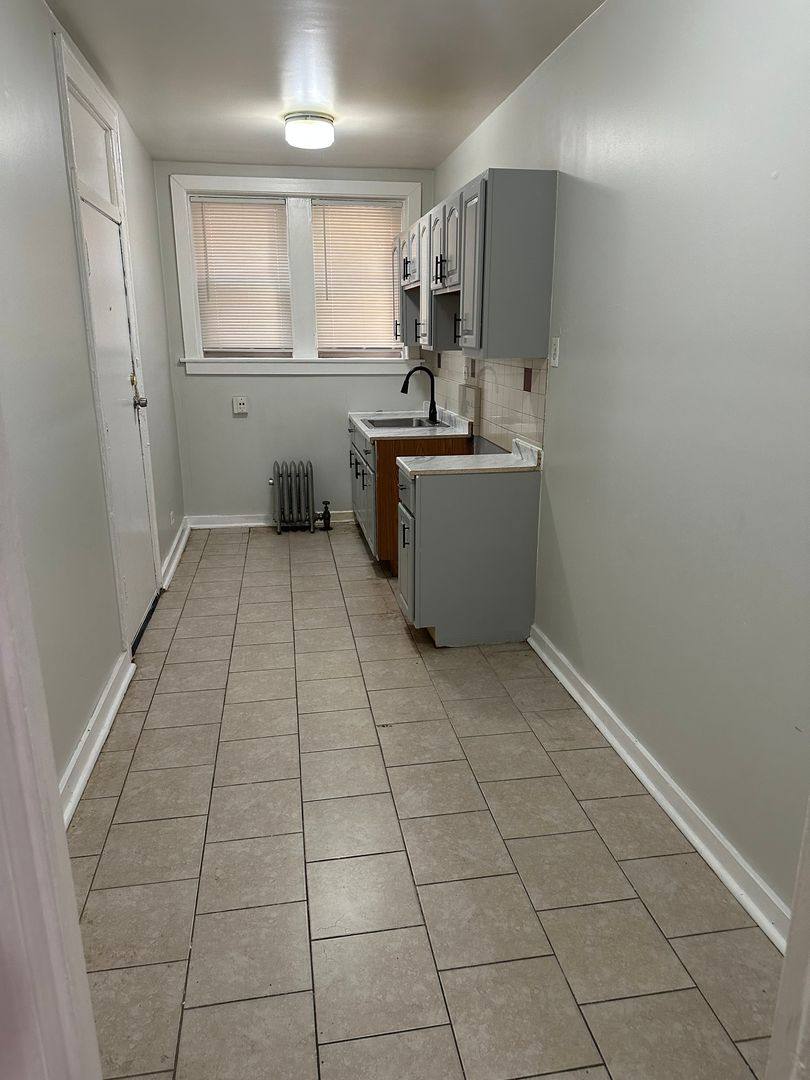Apartment for rent at 7945-53 S Langley Ave, Chicago, IL 60619