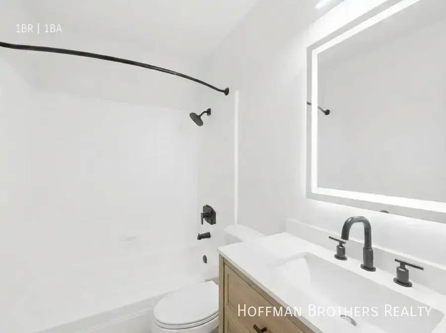 Apartment for rent at 6828 Fulton Ave #5, North Hollywood, CA 91605