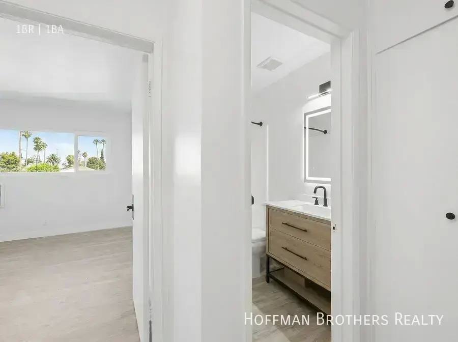 Apartment for rent at 6828 Fulton Ave #5, North Hollywood, CA 91605