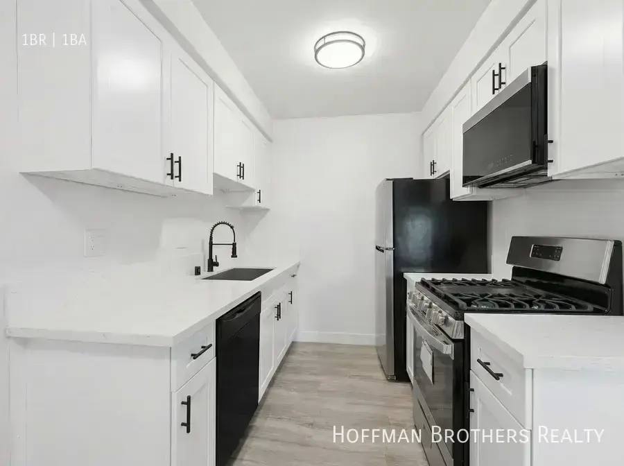 Apartment for rent at 6828 Fulton Ave #5, North Hollywood, CA 91605