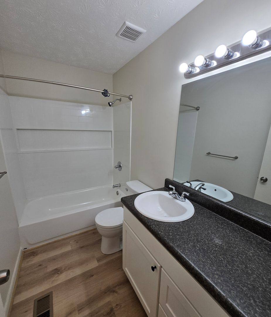 Apartment for rent at 1505 & 1526 Warrior Rd, Anniston, AL 36207