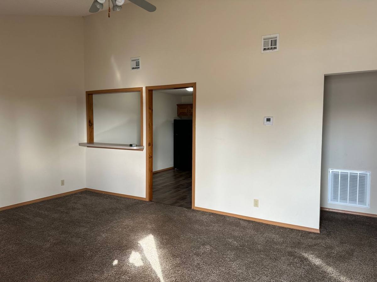 Apartment for rent at 7113 SE 66th Terrace - Duplex, Riverton, KS 66770