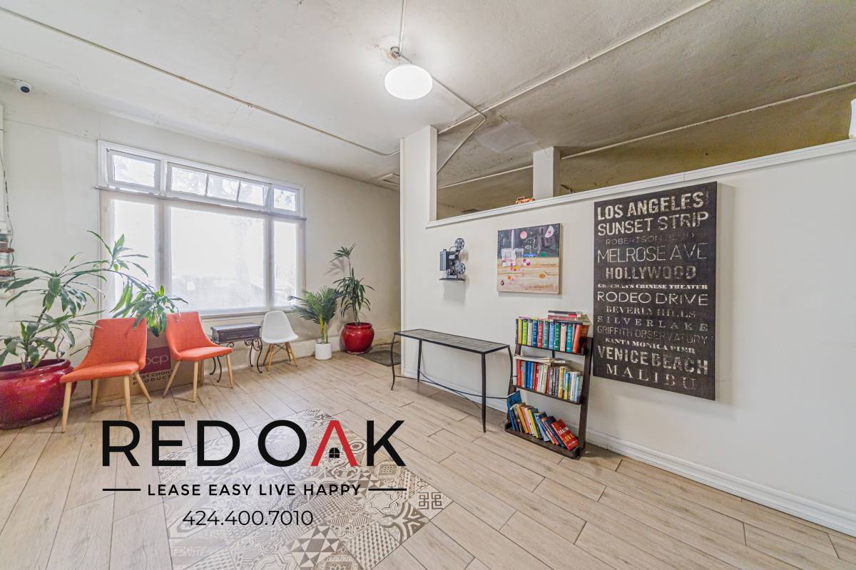 Apartment for rent at 836 Sanborn Ave #304, Los Angeles, CA 90029