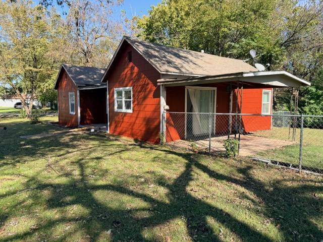 House for rent at 1123 W Spring St, Collinsville, OK 74021