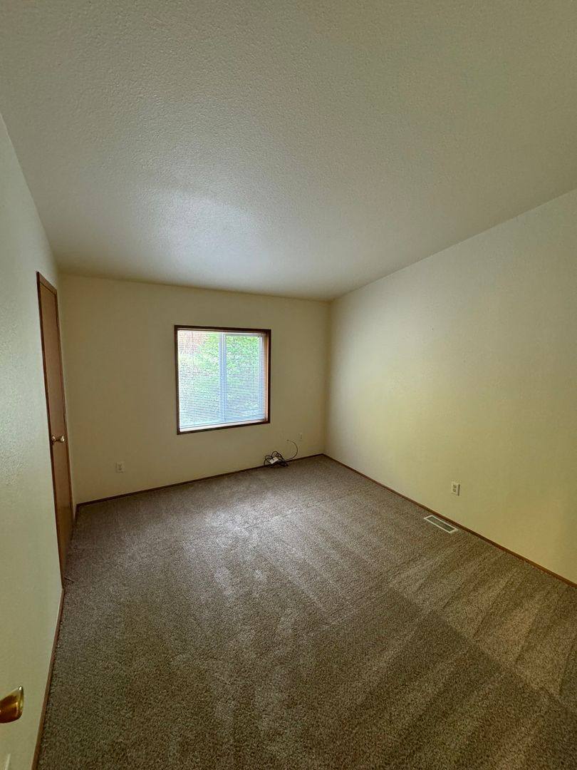 House for rent at 37997 Soap Creek Rd, Corvallis, OR 97330