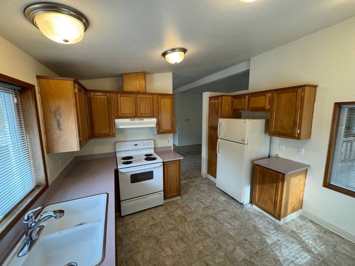 House for rent at 37997 Soap Creek Rd, Corvallis, OR 97330