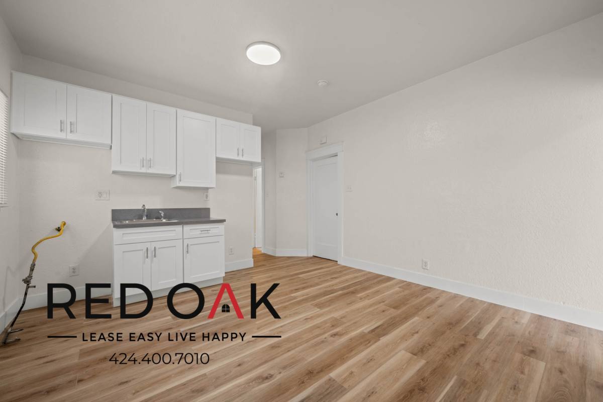 Condo for rent at 1409 Magnolia Ave #B, Long Beach, CA 90813