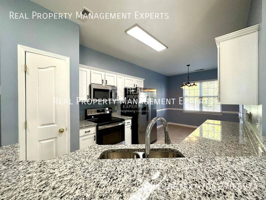 House for rent at 8815 Firestreak Dr, Charlotte, NC 28216