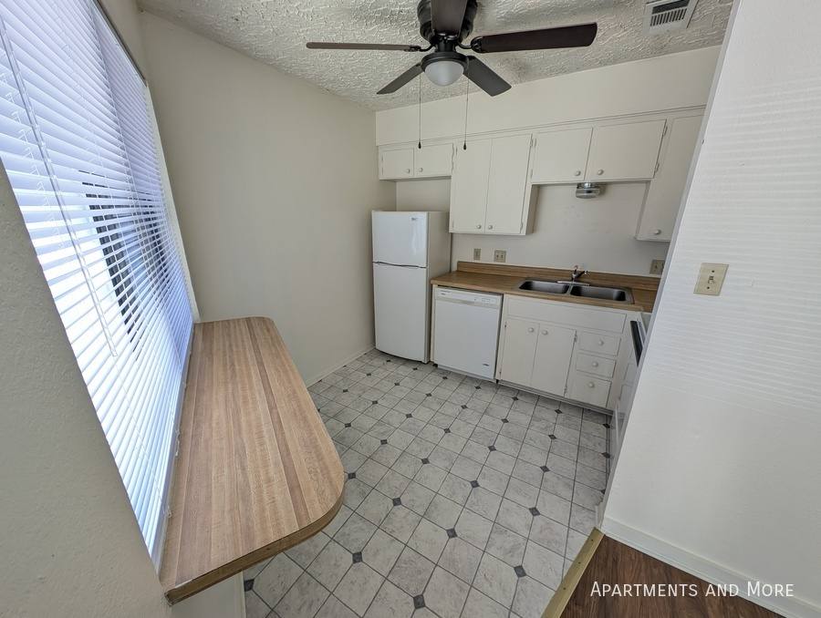 Apartment for rent at 215 Ramsay St #202, San Marcos, TX 78666