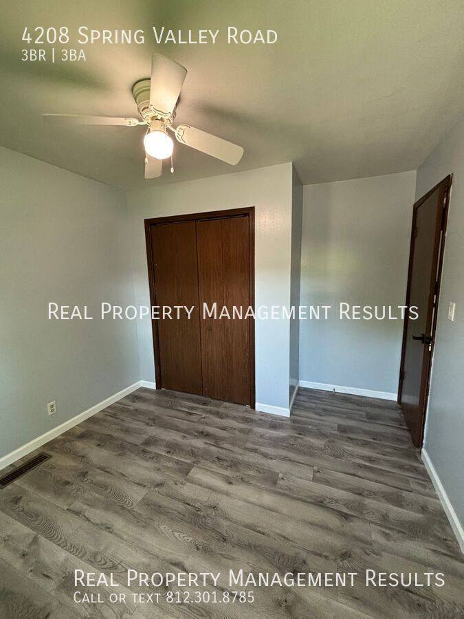 House for rent at 4208 Spring Valley Rd, Evansville, IN 47715