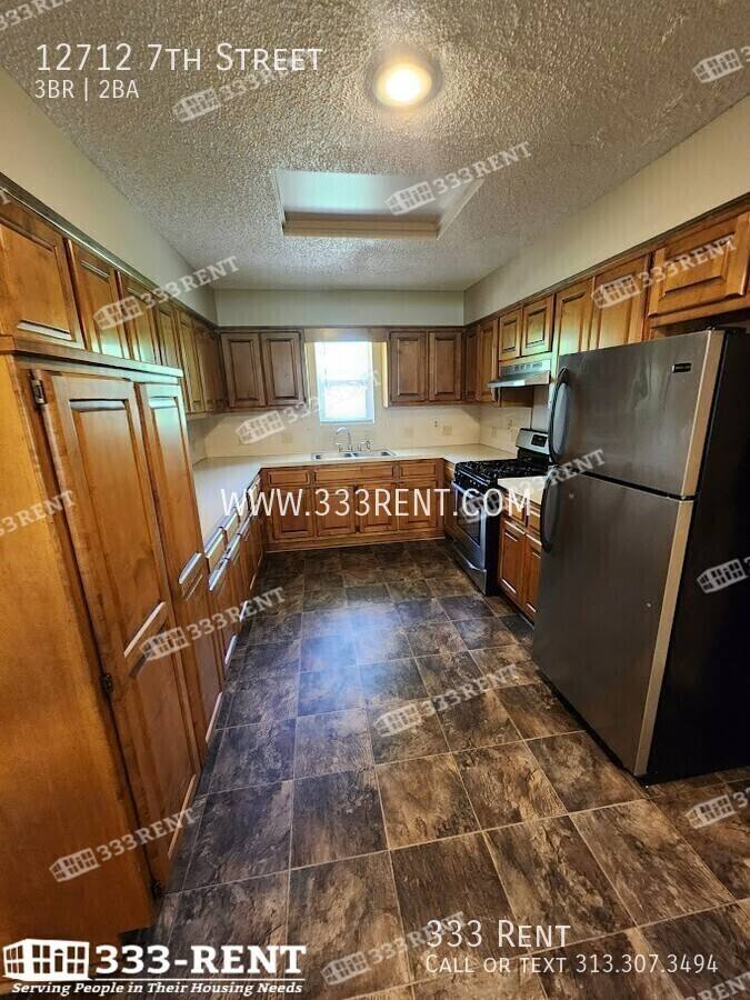 House for rent at 12712 7th St, Grandview, MO 64030