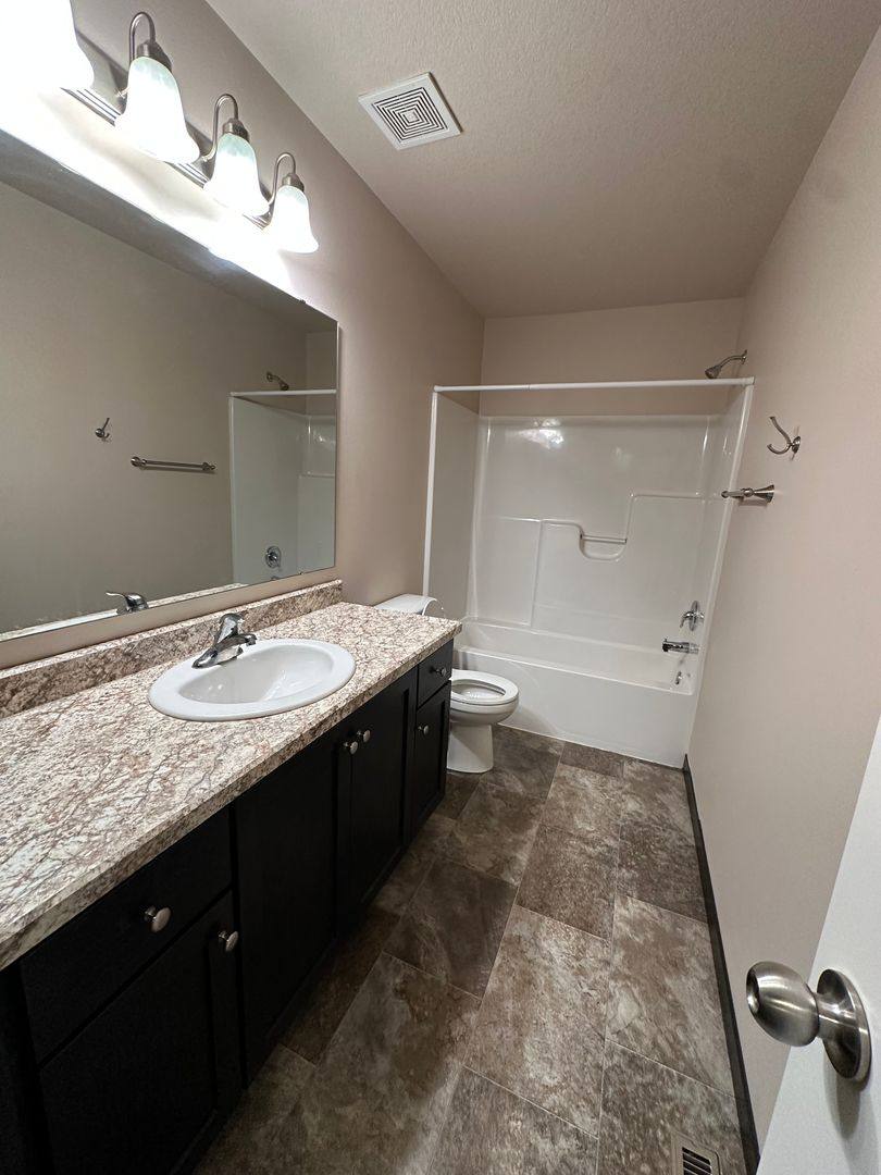 House for rent at 3017 33rd Ave S, Moorhead, MN 56560