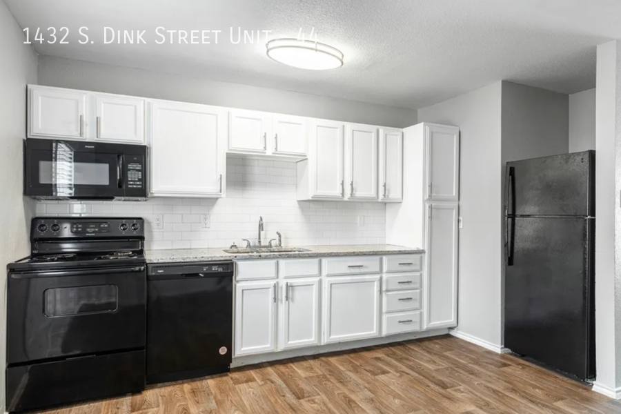 Apartment for rent at 1432 S Dink St #44, Mabank, TX 75147