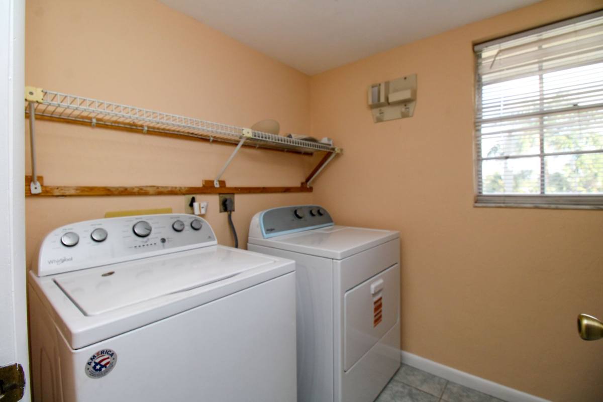 Condo for rent at 4300 Gulfstream Dr, Naples, FL 34112