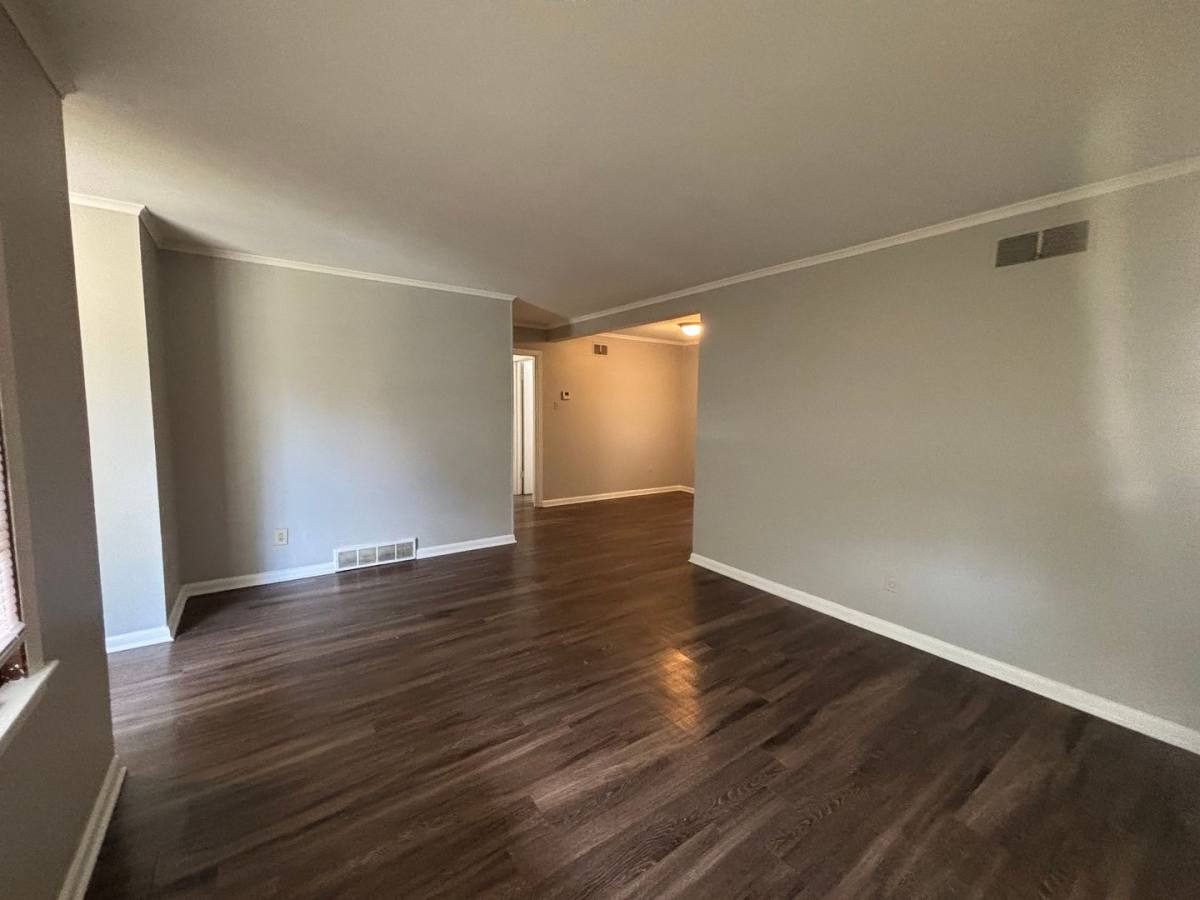 House for rent at 2160 Saint Elmo Ave, Memphis, TN 38127