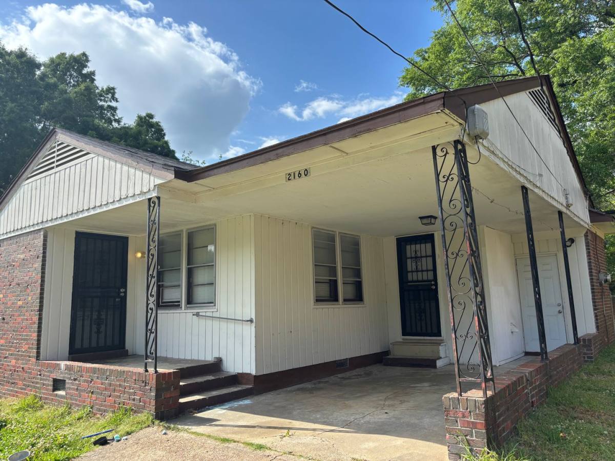 House for rent at 2160 Saint Elmo Ave, Memphis, TN 38127