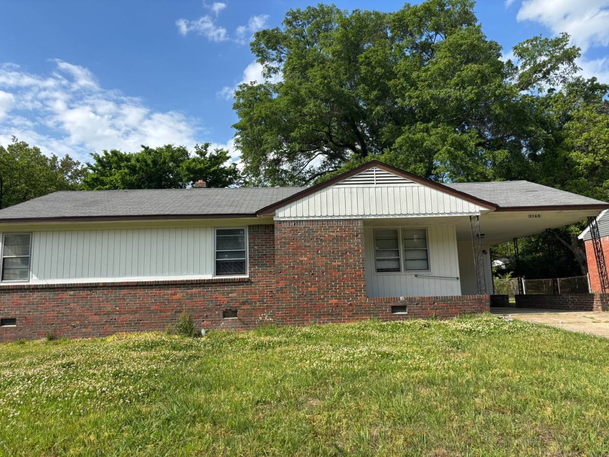 House for rent at 2160 Saint Elmo Ave, Memphis, TN 38127