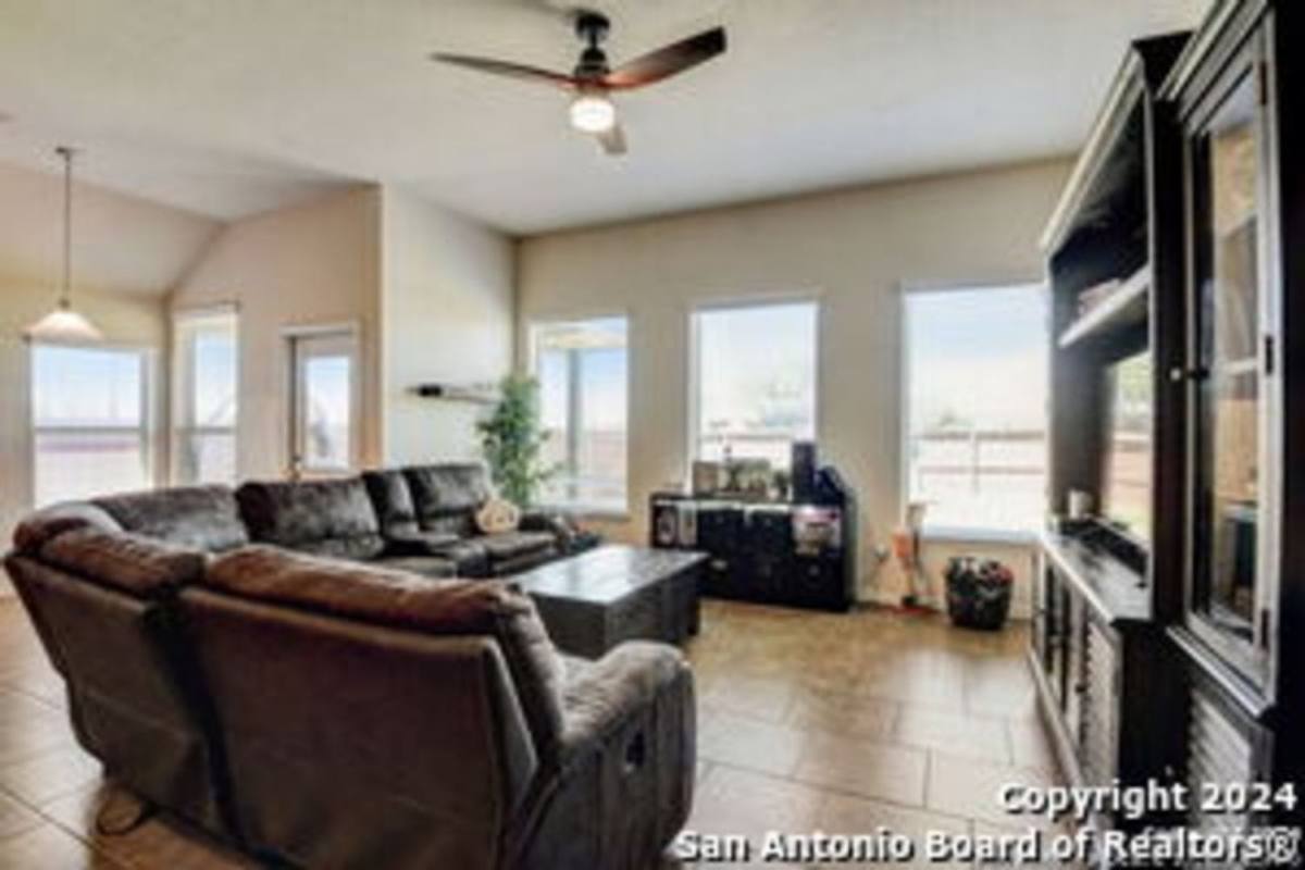 House for rent at 3929 Pease Park, Converse, TX 78109