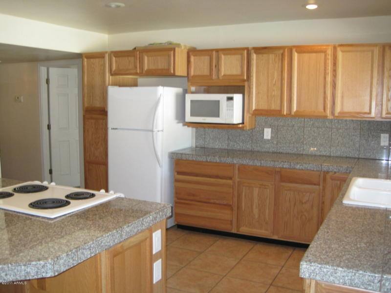 House for rent at 718 E Manhatton Dr, Tempe, AZ 85282