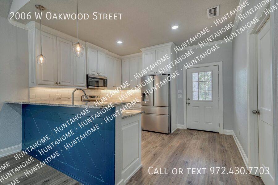 House for rent at 2006 W Oakwood St, Tyler, TX 75702