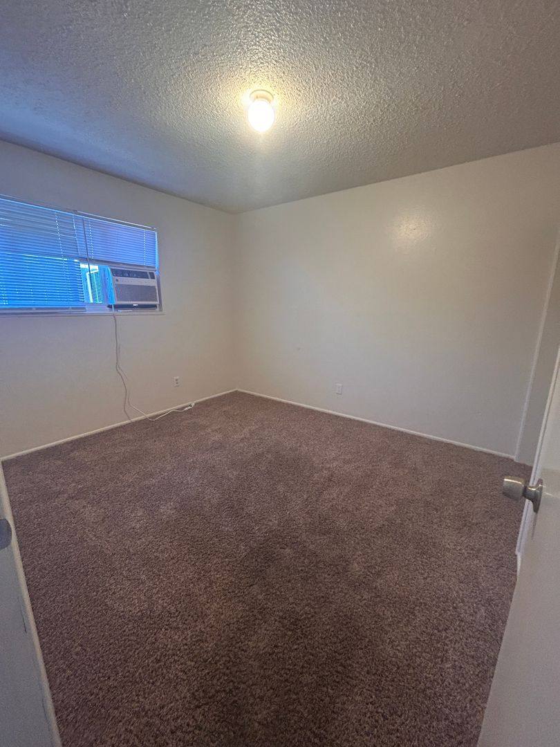 Apartment for rent at 460 N E St, Hanford, CA 93230