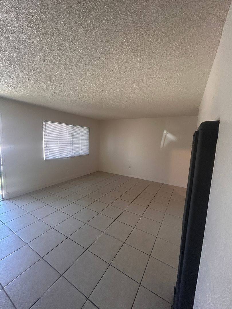 Apartment for rent at 460 N E St, Hanford, CA 93230