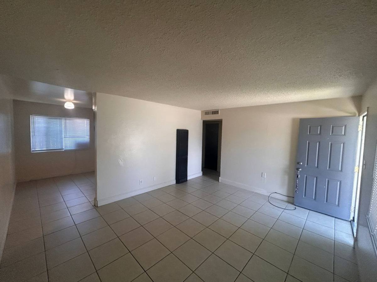 Apartment for rent at 460 N E St, Hanford, CA 93230