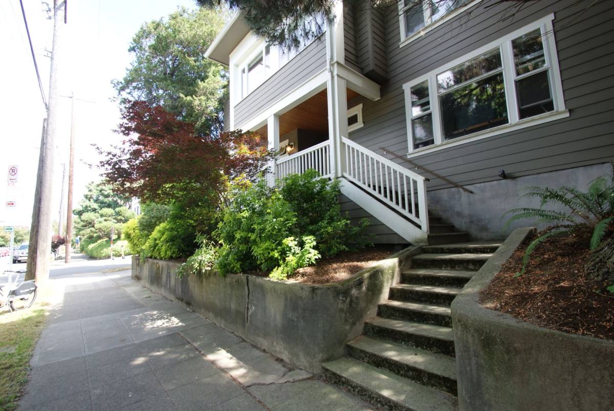Apartment for rent at 2046 Franklin Ave E, Seattle, WA 98102