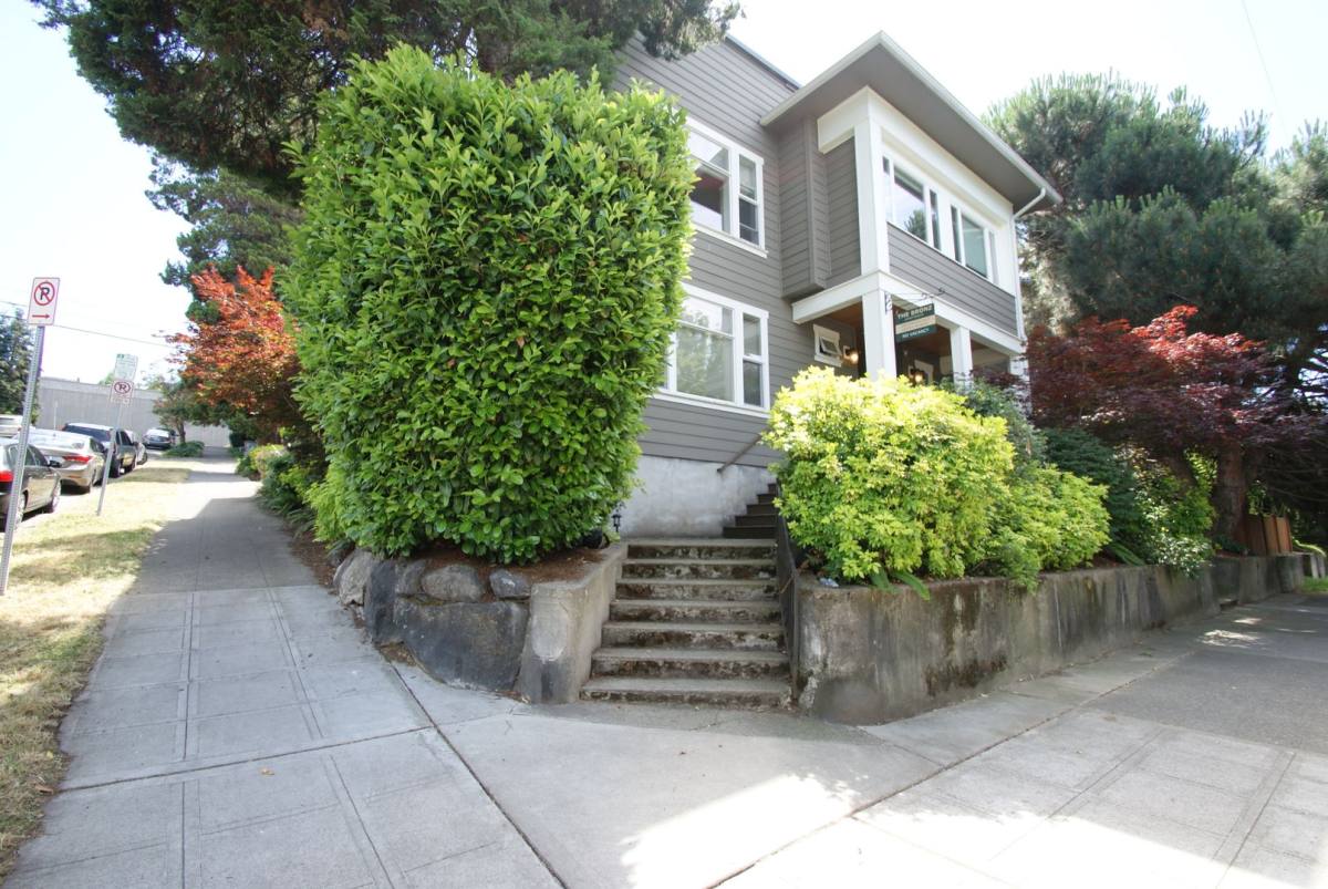 Apartment for rent at 2046 Franklin Ave E, Seattle, WA 98102
