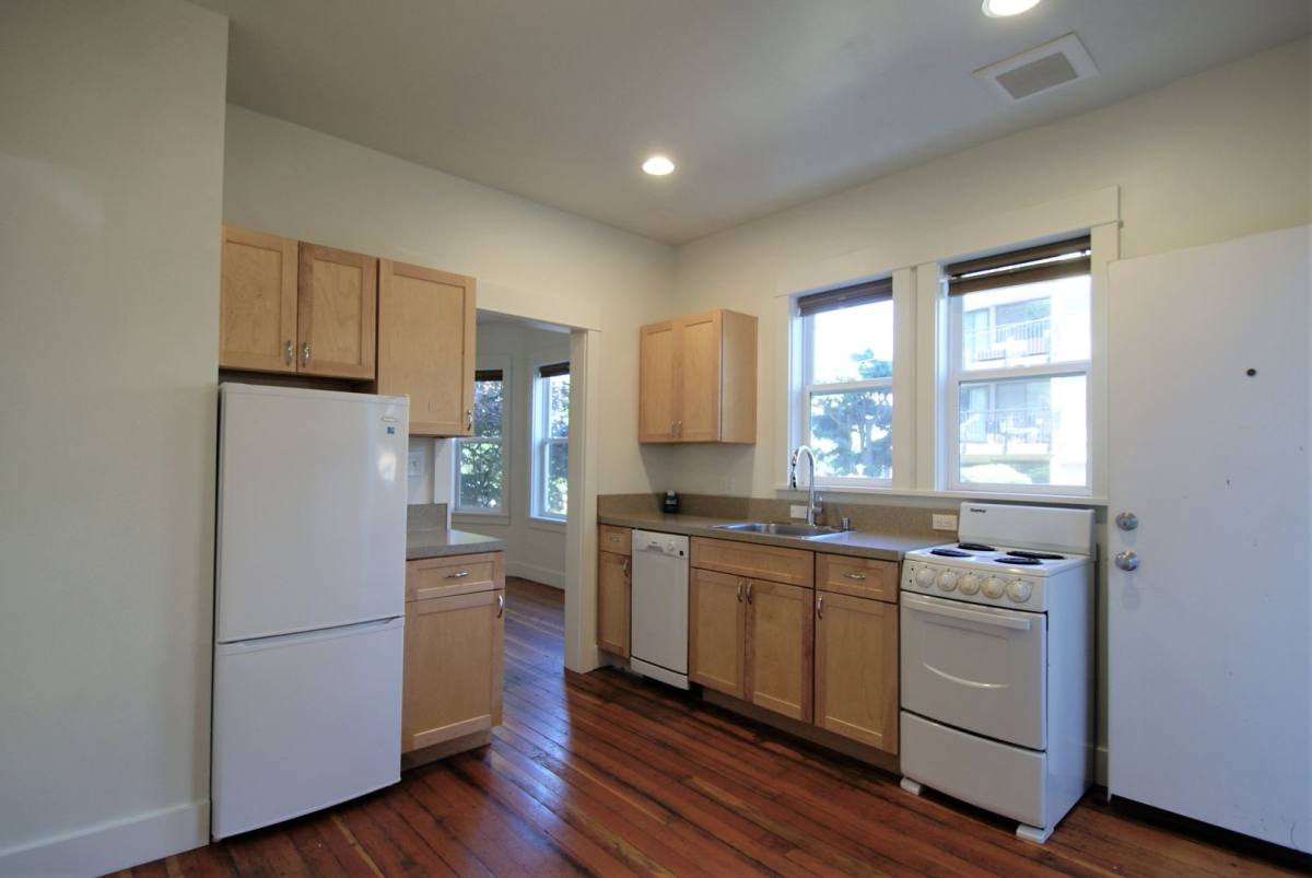 Apartment for rent at 2046 Franklin Ave E, Seattle, WA 98102
