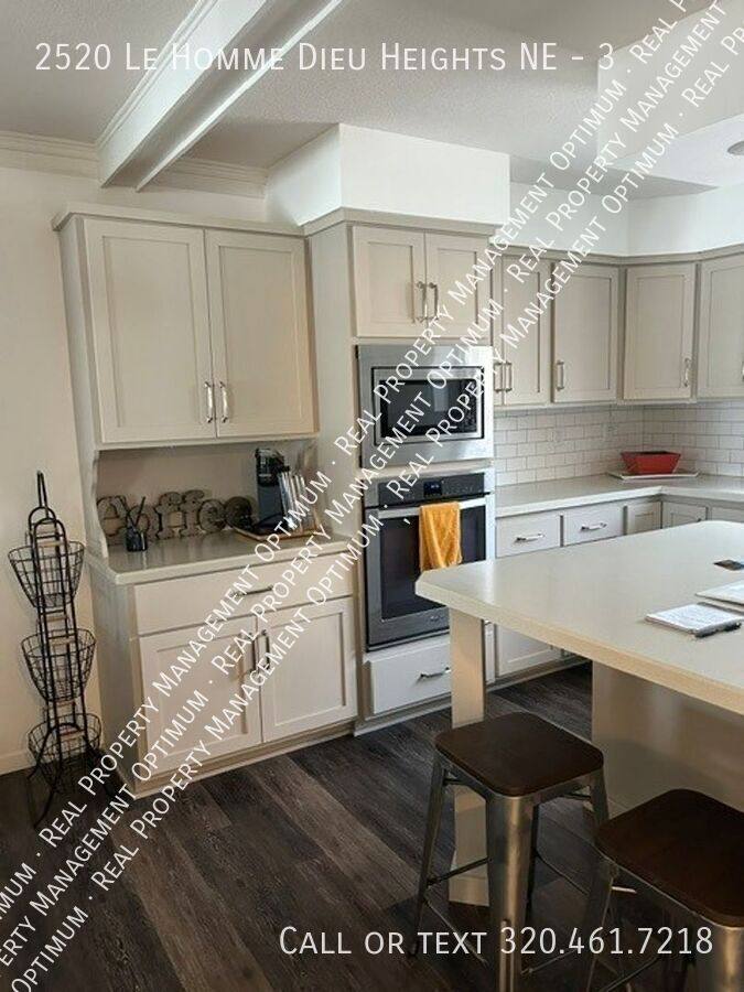 Townhouse for rent at 2520 Le Homme Dieu Heights NE #3, Alexandria, MN 56308