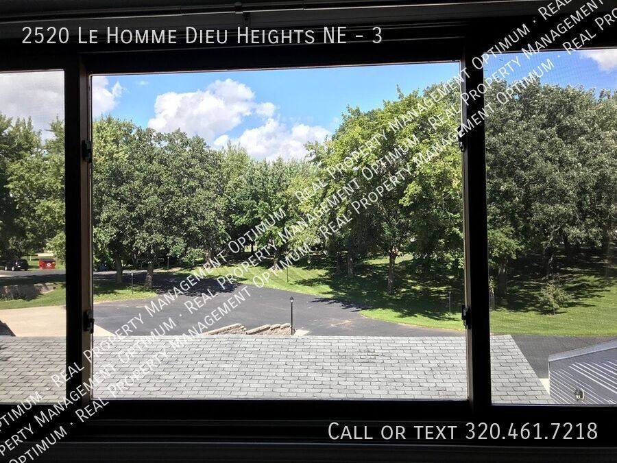 Townhouse for rent at 2520 Le Homme Dieu Heights NE #3, Alexandria, MN 56308