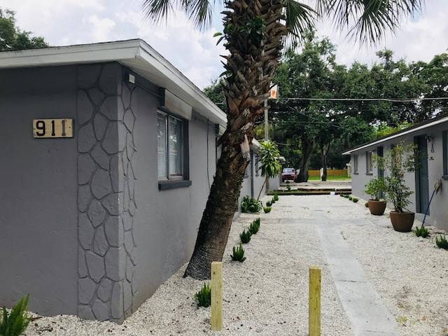 Apartment for rent at 919 34th Ave W #B, Bradenton, FL 34205