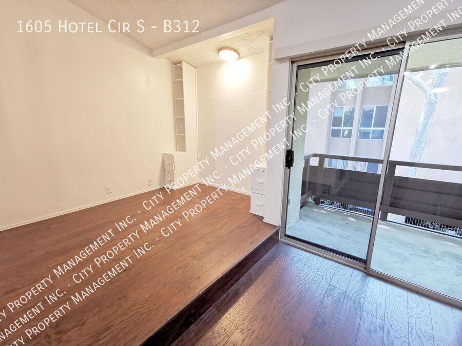 House for rent at 1605 Hotel Circle S #B312, San Diego, CA 92108