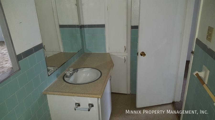 Apartment for rent at 701 W 4th St, Idalou, TX 79329