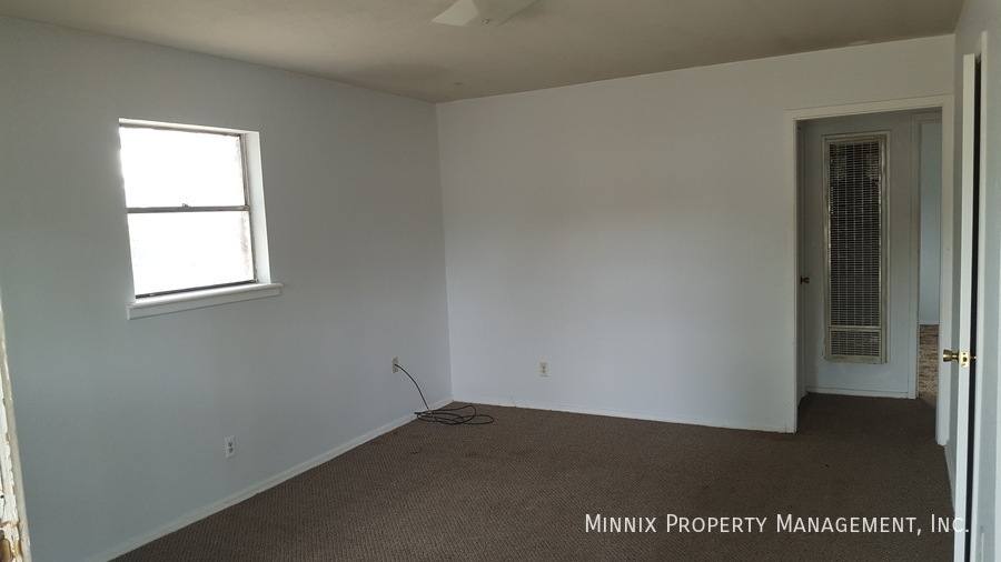 Apartment for rent at 701 W 4th St, Idalou, TX 79329