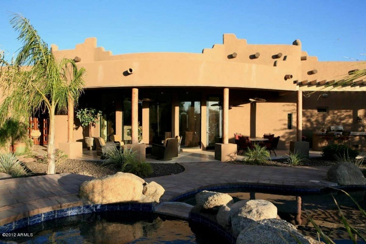 House for rent at 14022 N 83rd St, Scottsdale, AZ 85260