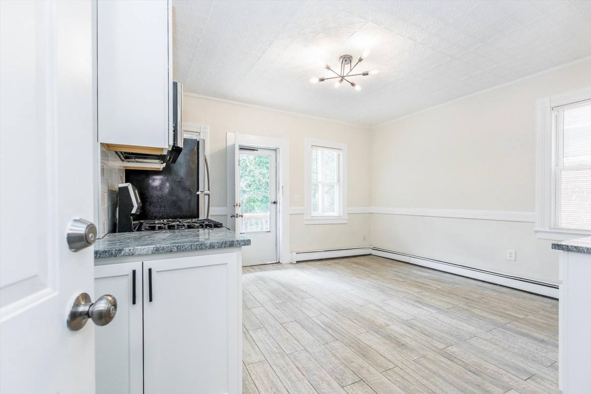 Apartment for rent at 105 Pine St, Montclair, NJ 07042