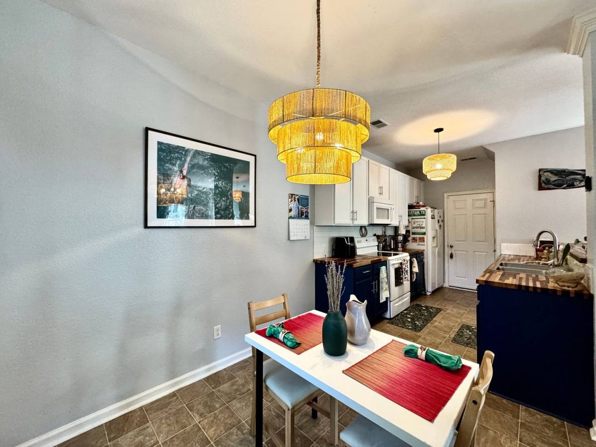 Townhouse for rent at 1502 Old Virginia Beach Rd, Virginia Beach, VA 23454