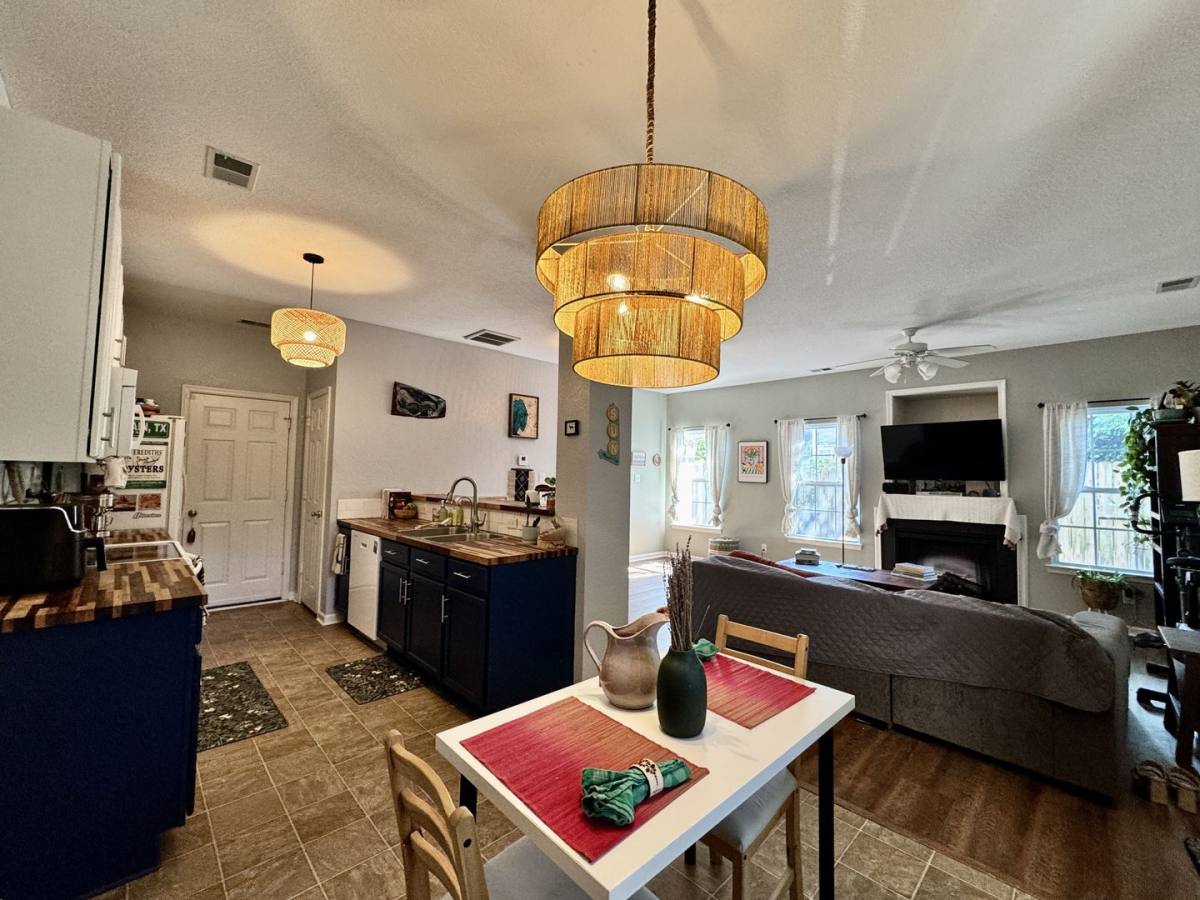 Townhouse for rent at 1502 Old Virginia Beach Rd, Virginia Beach, VA 23454