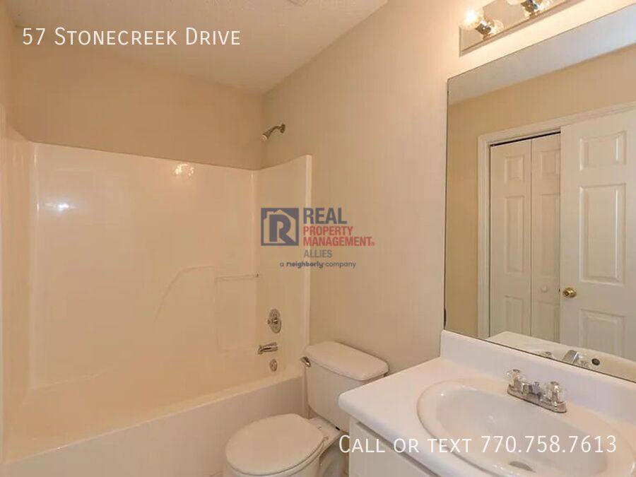 House for rent at 57 Stonecreek Dr, Cartersville, GA 30120