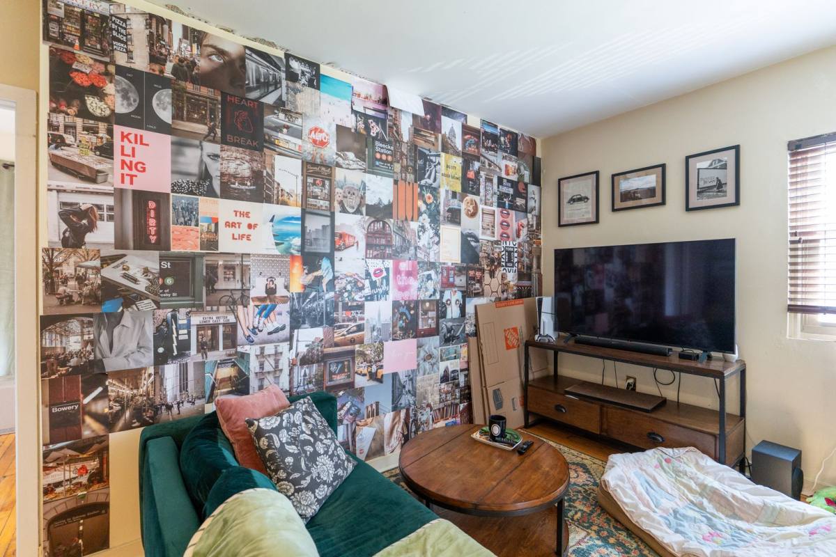 Apartment for rent at 1500 S St, Philadelphia, PA 19146