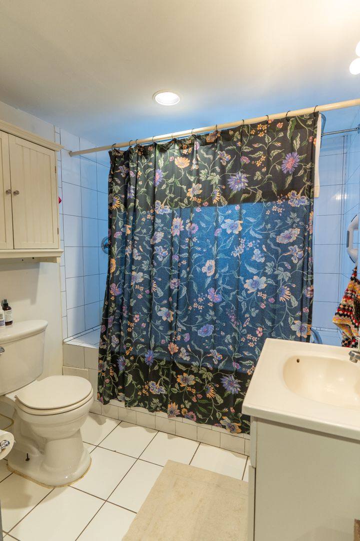 Apartment for rent at 1500 S St, Philadelphia, PA 19146