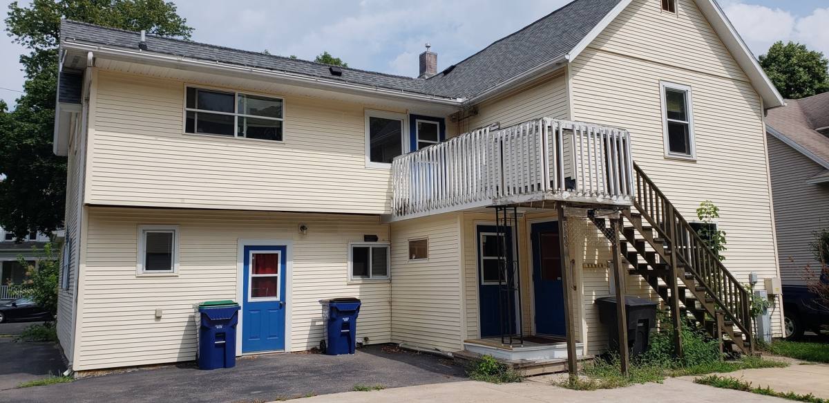 Apartment for rent at 727 Washington St, Wausau, WI 54403