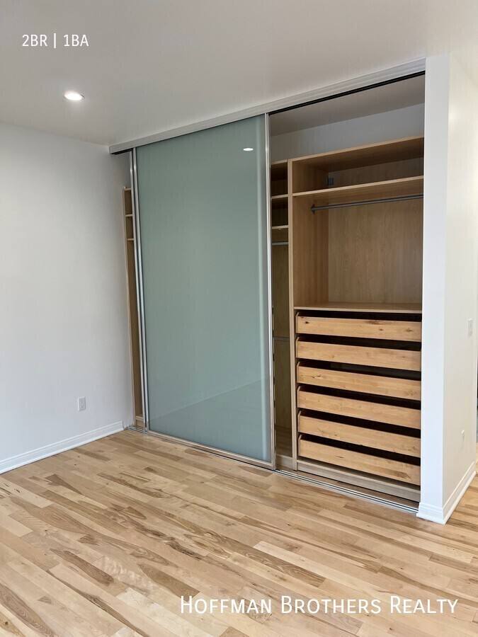 Apartment for rent at 1146 N Clark St #8, West Hollywood, CA 90069