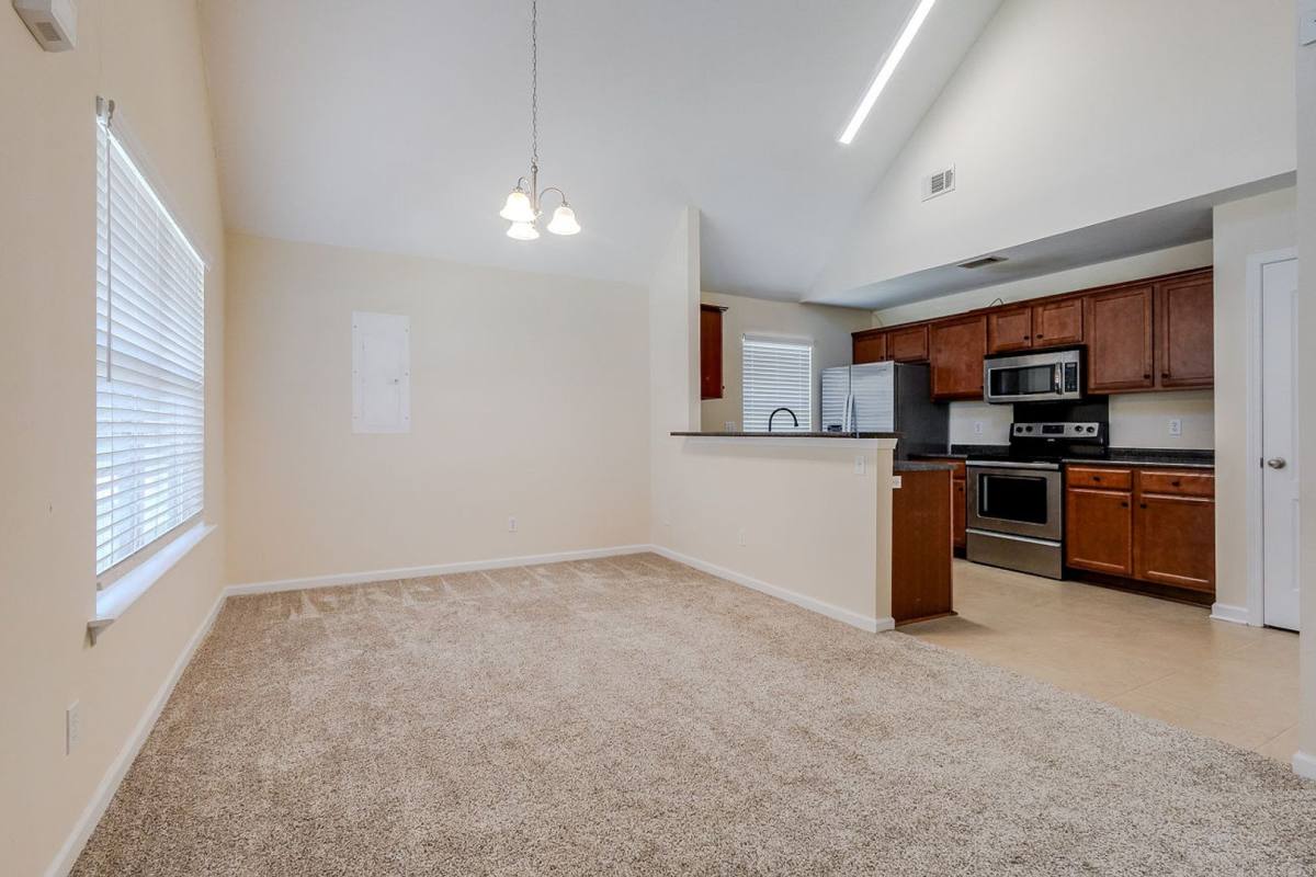 House for rent at 16 Castello Ave, Savannah, GA 31419