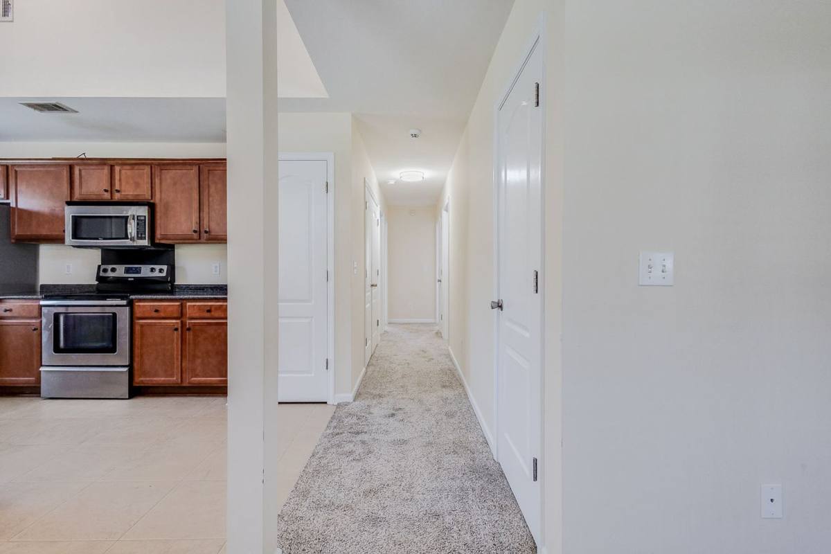 House for rent at 16 Castello Ave, Savannah, GA 31419